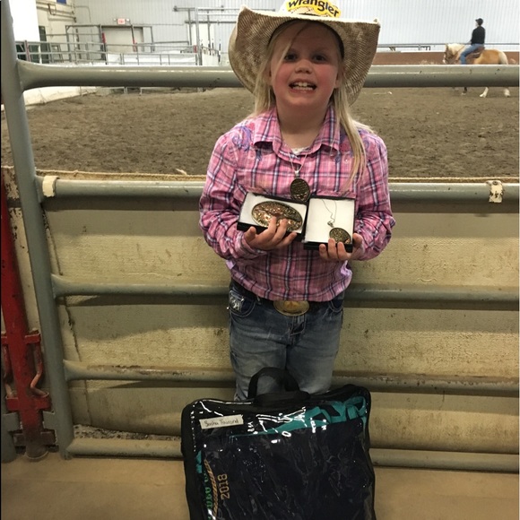 Meet your Posher, Hayley - Picture 9 of 16